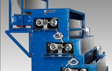 Rare Earth Roll Separator